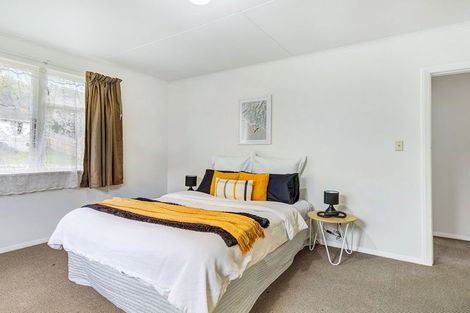 Photo of property in 14 Durham Street, Cannons Creek, Porirua, 5024