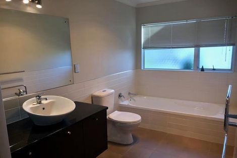 Photo of property in 29 Coachman Drive, Flat Bush, Auckland, 2016