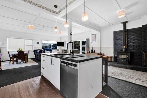 Photo of property in 34 Kawei Road, Ohawe, Hawera, 4671