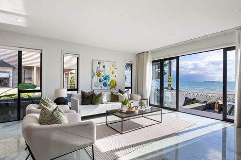 Photo of property in 18a The Esplanade, Eastern Beach, Auckland, 2012