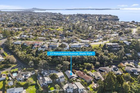 Photo of property in 27 Pohutukawa Avenue, Shelly Park, Auckland, 2014
