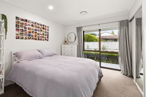 Photo of property in 5 Ritchie Place, Havelock North, 4130