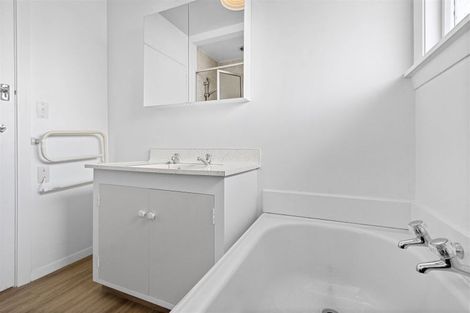 Photo of property in 77 Halberg Street, Dallington, Christchurch, 8061