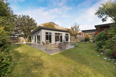 Photo of property in 32 Sylvan Street, Lake Hayes, Queenstown, 9304