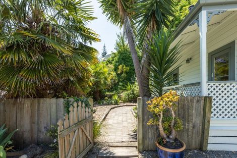 Photo of property in 25 Chaucer Road, Hospital Hill, Napier, 4110