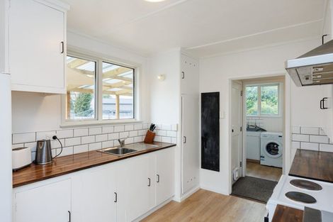 Photo of property in 4 Johnson Street, Bulls, 4818