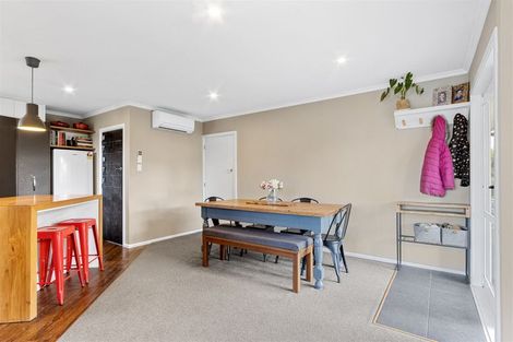 Photo of property in 2 Wychwood Crescent, Bishopdale, Christchurch, 8053