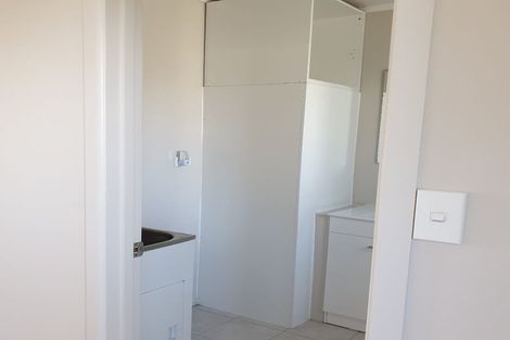 Photo of property in 9a Springs Road, Parakai, 0830