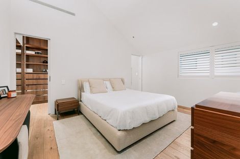 Photo of property in 124 Marine Parade, Mount Maunganui, 3116
