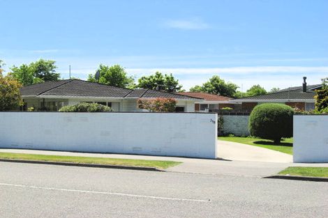 Photo of property in 298 Avonhead Road, Ilam, Christchurch, 8041