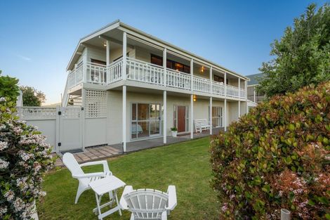 Photo of property in 1 Moana Drive, Mahia, 4198