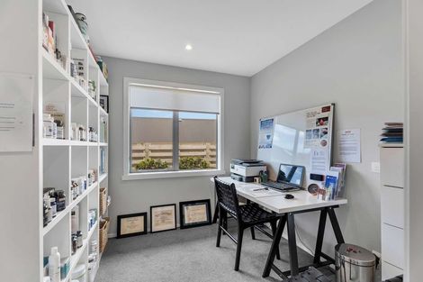 Photo of property in 4 Roseberry Place, Whitianga, 3510