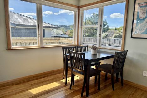 Photo of property in 25 Athlone Crescent, Boulcott, Lower Hutt, 5011