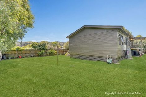 Photo of property in 91 Awaroa Road, Helensville, 0800