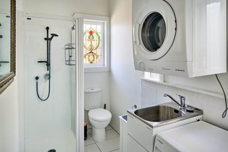 Photo of property in 16 Belvedere Road, Hataitai, Wellington, 6021