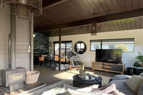 Photo of property in 33a Fitzroy Road, Fitzroy, New Plymouth, 4312