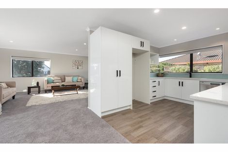 Photo of property in 5 Ngamotu Place, Mount Maunganui, 3116