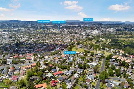 Photo of property in 3 Hillary Heights Avenue, Glendene, Auckland, 0602