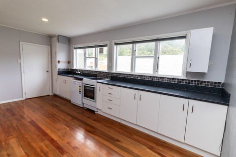 Photo of property in 11 Eldon Grove, Taita, Lower Hutt, 5019