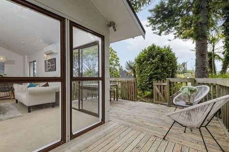 Photo of property in 1/4 Braund Place, Glenfield, Auckland, 0629