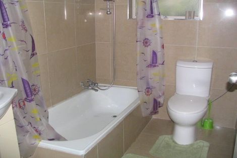 Photo of property in 2/636 Mount Wellington Highway, Mount Wellington, Auckland, 1062