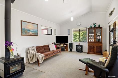 Photo of property in 15 Kingfisher Way, Te Kowhai, Hamilton, 3288