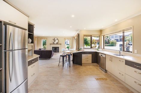 Photo of property in 14 Masefield Terrace, Kelvin Grove, Palmerston North, 4414