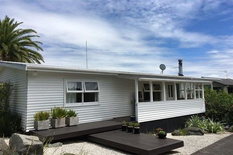 Photo of property in 1/18 Firth Road, Torbay, Auckland, 0630