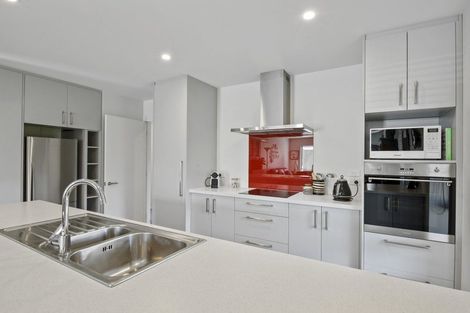 Photo of property in 1 Stratford (pvt) Way, Rangiora, 7400