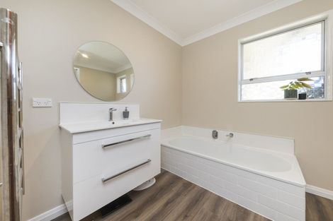 Photo of property in 8 Wedgwood Grove, Highbury, Palmerston North, 4412