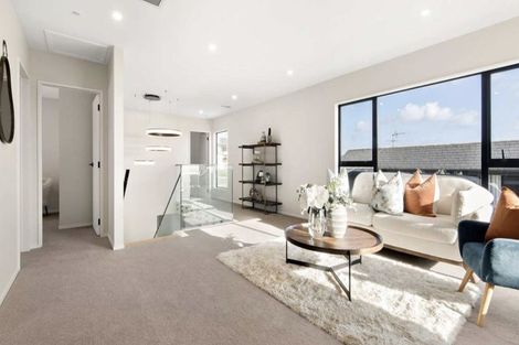 Photo of property in 47a Takutai Avenue, Half Moon Bay, Auckland, 2012