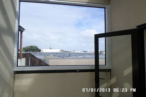 Photo of property in 4/469 Lake Road, Takapuna, Auckland, 0622