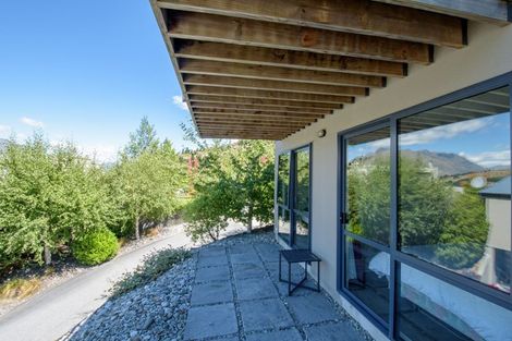 Photo of property in Elkridge Apartments, 14/64 Marina Drive, Frankton, Queenstown, 9300