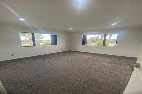 Photo of property in 1 Kendall Court, Wattle Downs, Auckland, 2103