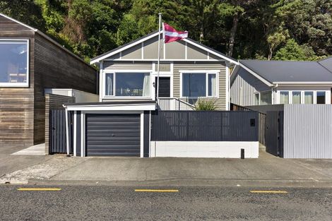 Photo of property in 765 Marine Drive, Eastbourne, Lower Hutt, 5013