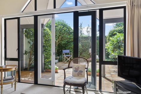 Photo of property in 3/14 Harriett Street, Thorndon, Wellington, 6011