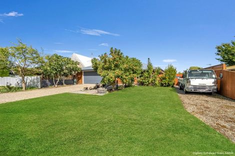 Photo of property in 27 Reserve Road, Waikuku Beach, 7473