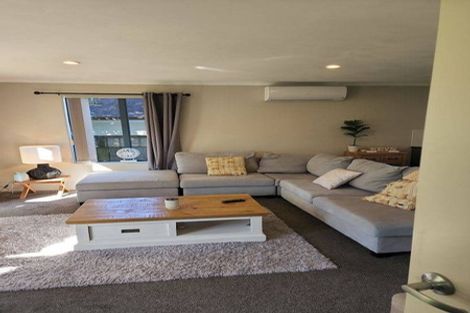 Photo of property in 33 Midshipman Court, Gulf Harbour, Whangaparaoa, 0930