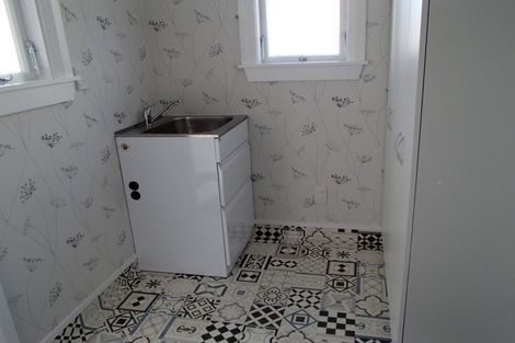 Photo of property in 15 Ada Street, Hokowhitu, Palmerston North, 4410