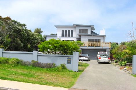 Photo of property in 89 Pacific Parade, Army Bay, Whangaparaoa, 0930