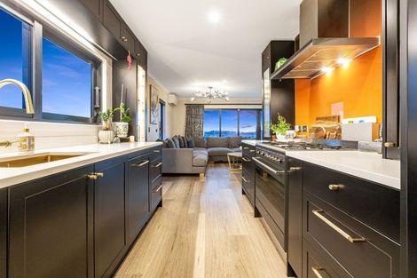 Photo of property in 9 Trysail Place, Whitby, Porirua, 5024