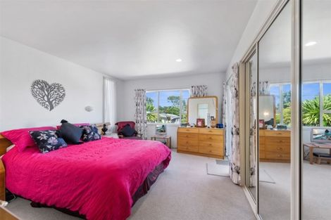 Photo of property in 1/207 Oceanbeach Road, Mount Maunganui, 3116