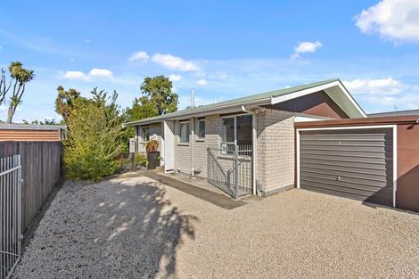 Photo of property in 2/11 Peckham Lane, Woolston, Christchurch, 8062
