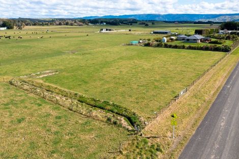 Photo of property in 913 Aorangi Road, Maraekakaho, 4171