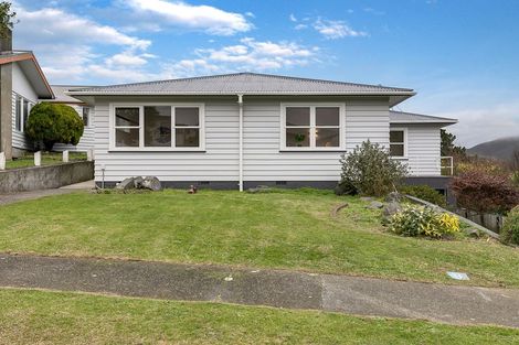 Photo of property in 48 Ernest Street, Ranui, Porirua, 5024