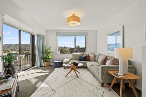 Photo of property in 42 Dominica Crescent, Grenada Village, Wellington, 6037