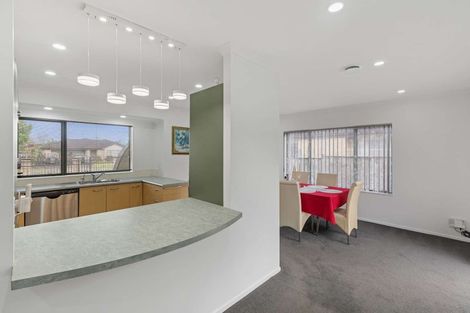 Photo of property in 335 Mahia Road, Weymouth, Auckland, 2103