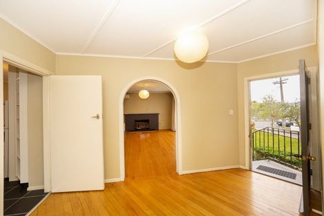 Photo of property in 15 Wavell Crescent, Lansdowne, Masterton, 5810