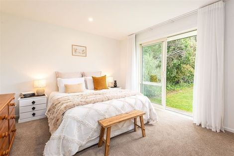 Photo of property in 20 Wendy Place, Heathcote Valley, Christchurch, 8022
