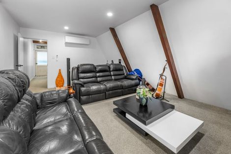 Photo of property in 40 Gledstane Road, Stanmore Bay, Whangaparaoa, 0932